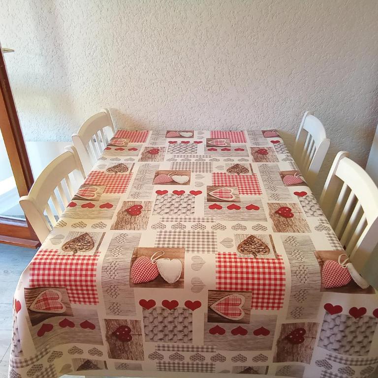 Studio St Lary village-vue montagne. - Apartamento de 1 dormitorio - 4