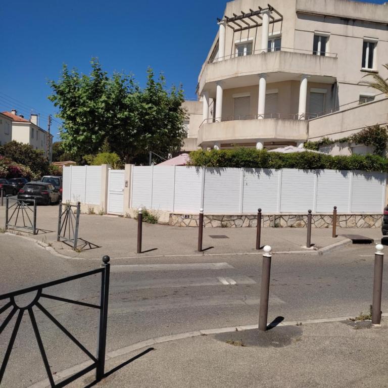 Residence Provence plage - One-Bedroom Apartment - 10