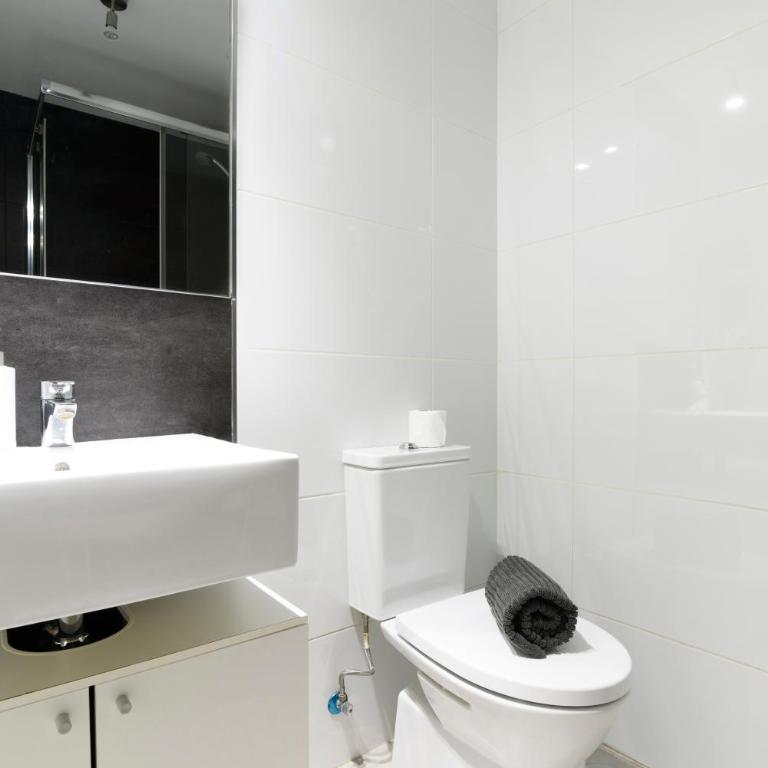 Cozy Appartment in the CITY CENTER - One-Bedroom Apartment - 14