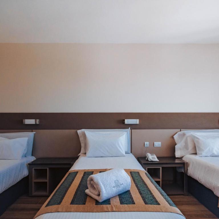 SEC Hotel - Habitación Triple Superior - 4