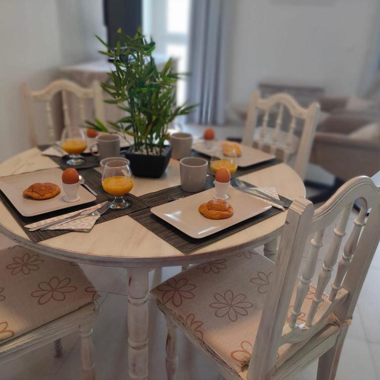 Spacious Apartment with Sea view - Apartment - 16