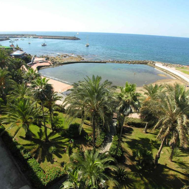 Spacious Apartment with Sea view - Apartment - 57