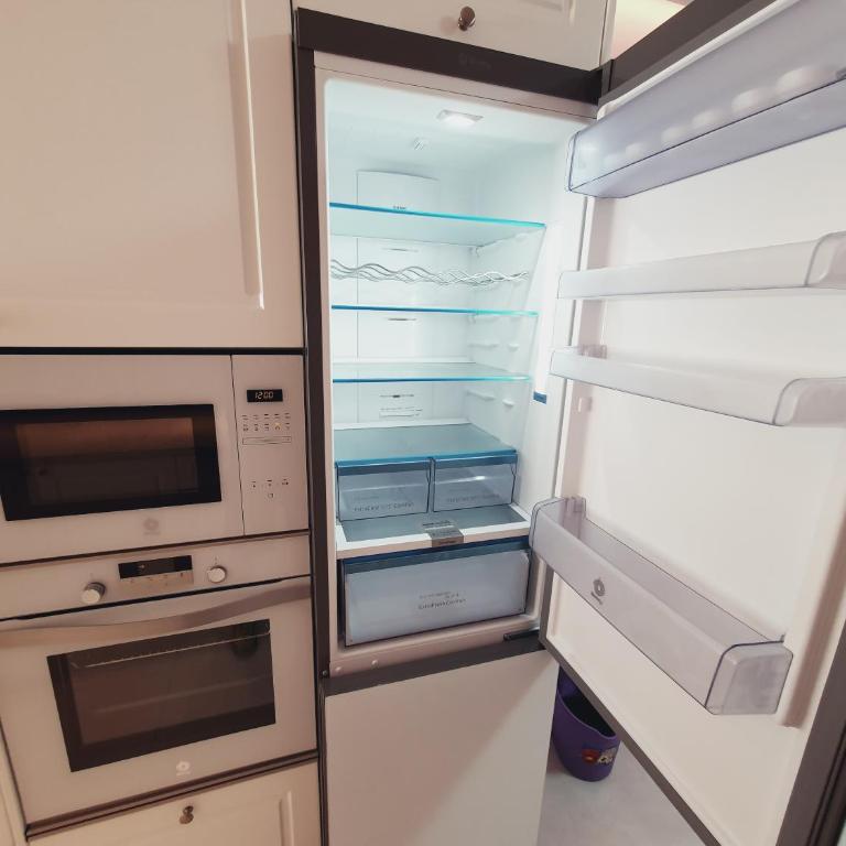 Spacious Apartment with Sea view - Apartment - 36