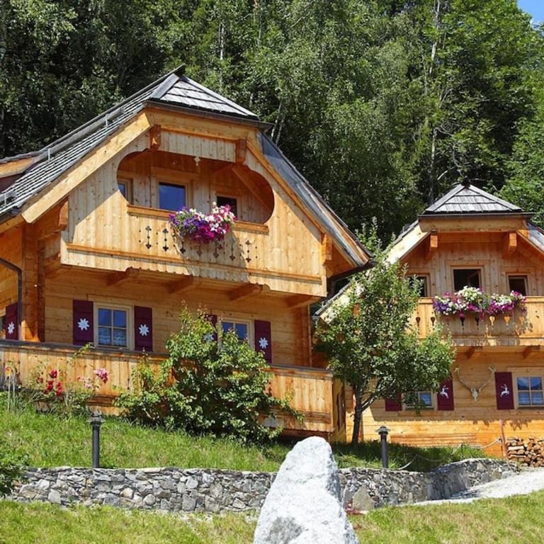 Chalet in Wildkogel near Ski Slopes & Pool - Superior Chalet - 1