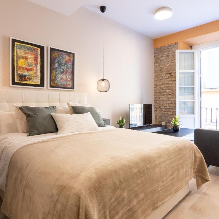 GRUND SUITES GALLERY by FreshApartments - Deluxe Double Studio - 1