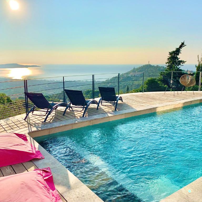 Découvrez la Villa « The View » - Villa - 47
