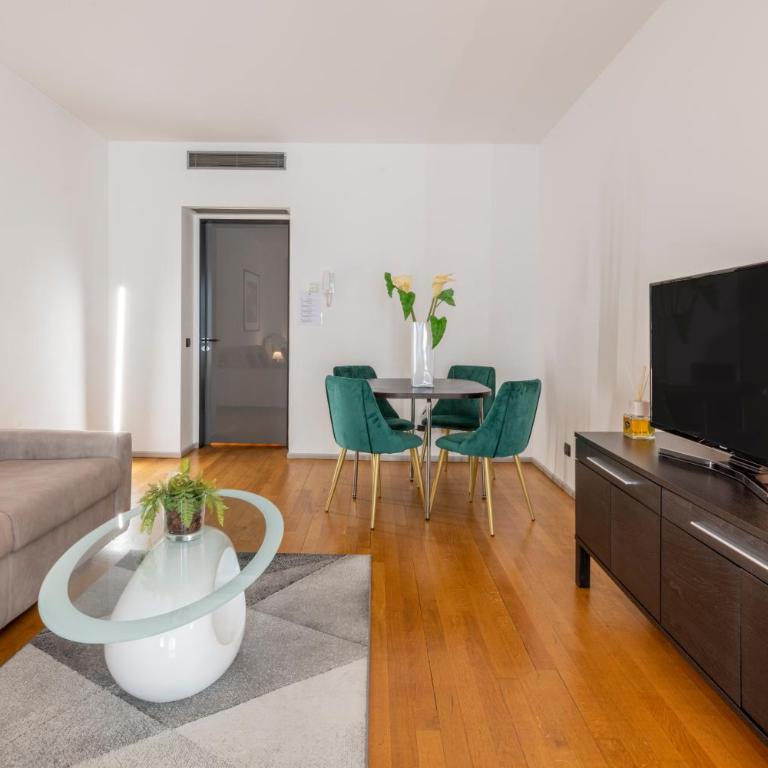 Milan Royal Suites – Centro - Monolocale - Via Romagnosi 4 - 3