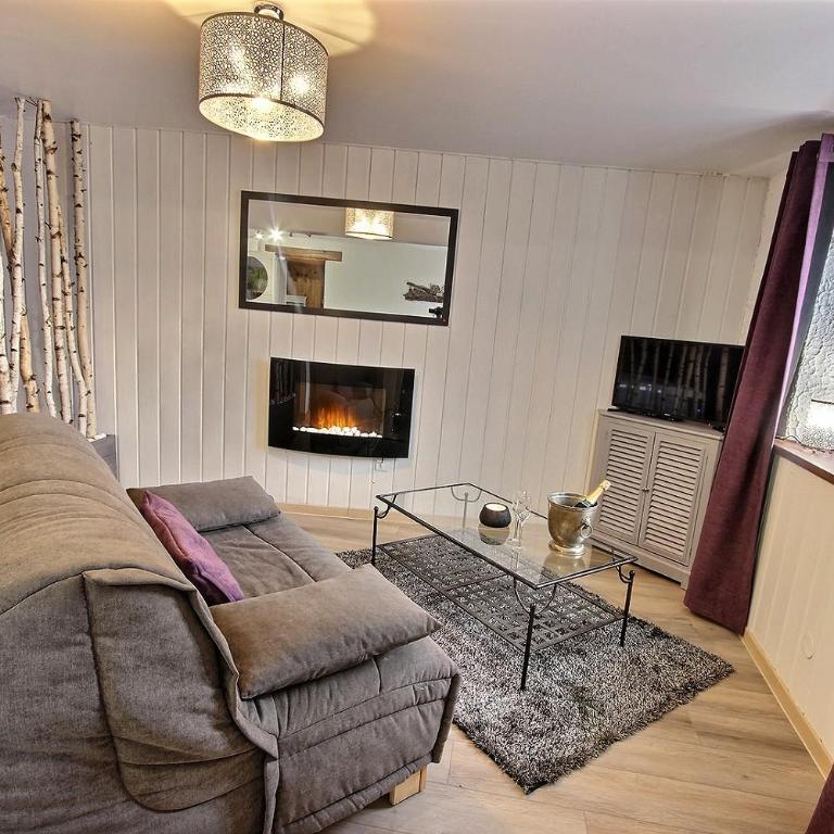Les Balcons du Molliebon - Chambre Lit Queen-Size avec Baignoire Spa - 8