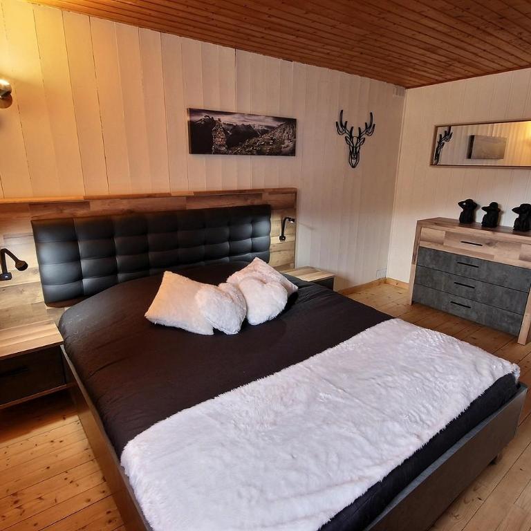 Les Balcons du Molliebon - Chambre Lit Queen-Size avec Baignoire Spa - 12