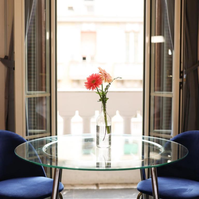 Comfort Zone Naples - Suite Queen con Vasca Idromassaggio - 7