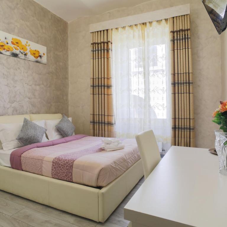 Rome Place - Double Room with Private Bathroom - 4