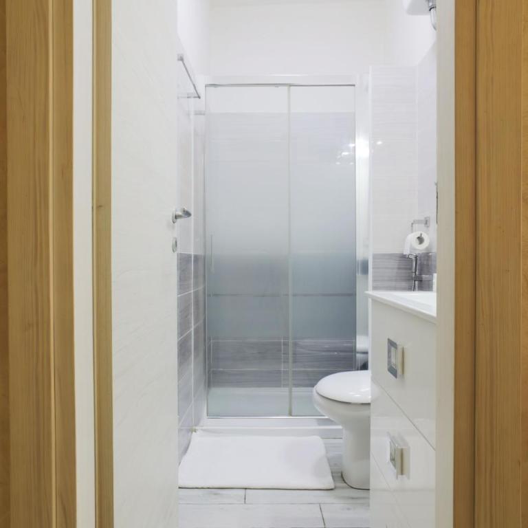 Rome Place - Double Room with Private Bathroom - 7