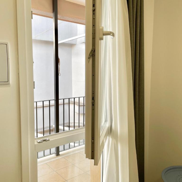La Despensa de la Corredera Hostal - Habitación Estándar - 1 cama grande - 9