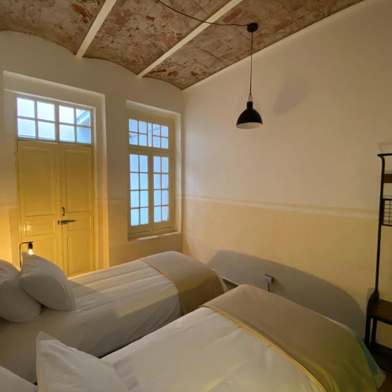 Viajero CDMX Centro Hostel - Standard Twin Room with Shared Bathroom - 1