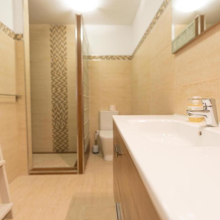 Sea Renity - Four-Bedroom House - 39