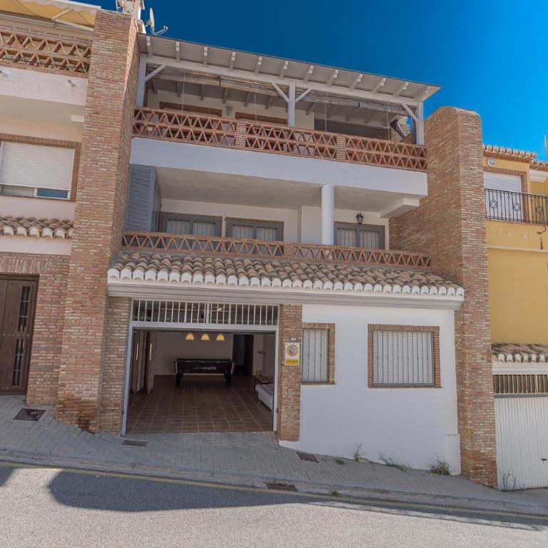 Sea Renity - Four-Bedroom House - 26