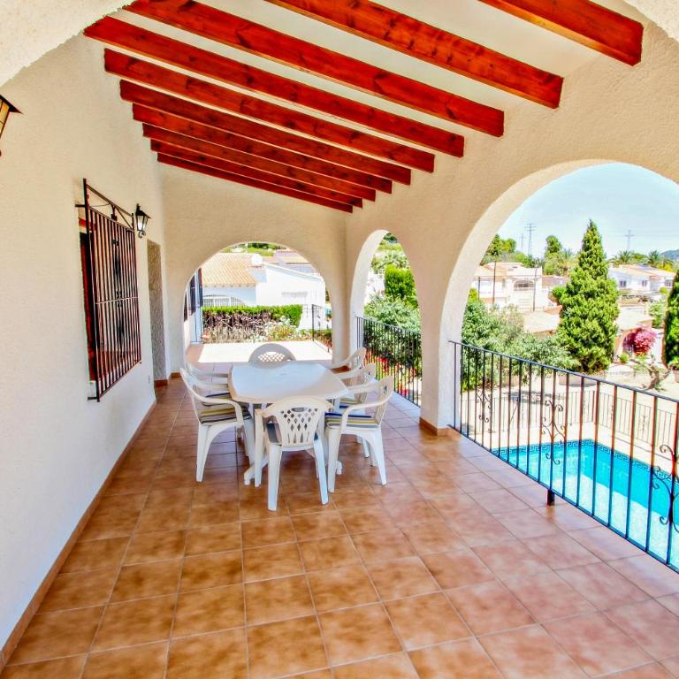 Laura-28A - traditionally furnished detached villa with peaceful surroundings in Calpe - Casa de 4 dormitorios - 8