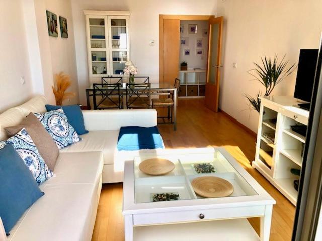 GATU PREMIUM Ático Parra, parking, piscina común, terraza, wifi , " Preferente mayores de 25 años y familias " - Apartamento con terraza - 26