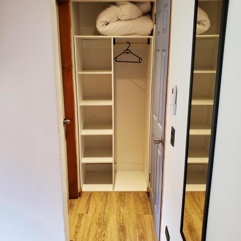 Lucky's Hostel - Double Room with Private Bathroom - 2
