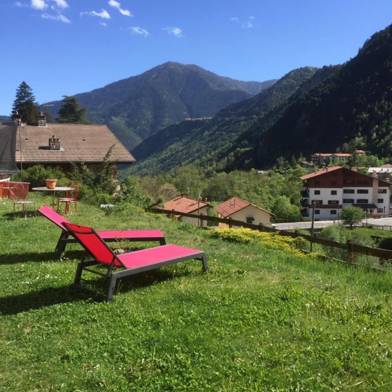 Rez de jardin de chalet bois , calme et verdure ! - Appartement 2 Chambres - 9
