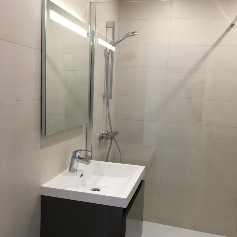 Chic Appart du Port Fréjus - Apartamento de 2 dormitorios - 17