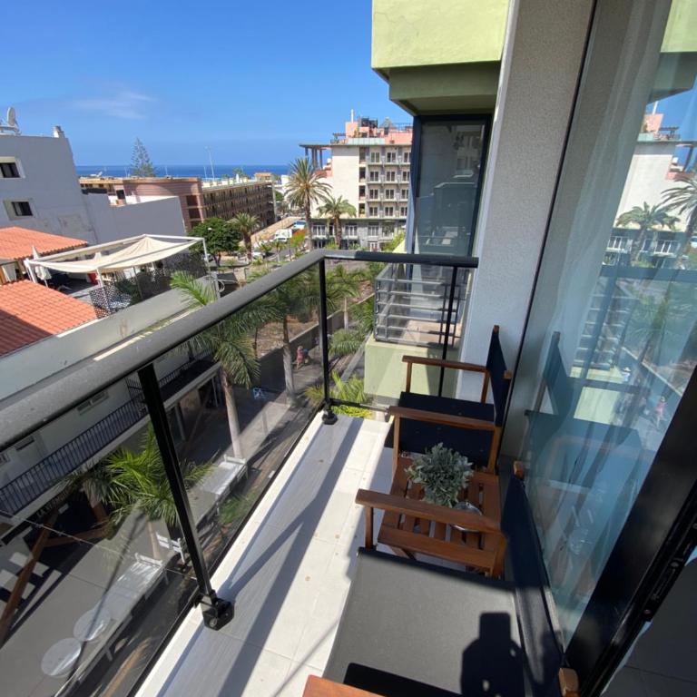 Hortensia Suites Apartments, Los Cristianos, Tenerife - Apartamento de 2 dormitorios con vistas parciales al mar - 30