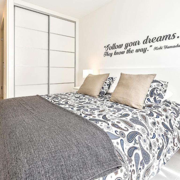 Hortensia Suites Apartments, Los Cristianos, Tenerife - Apartamento de 2 dormitorios con balcón - 2