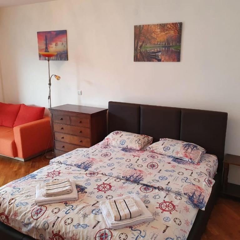 BLUE EYES SAILORS - One-Bedroom Apartment - 15