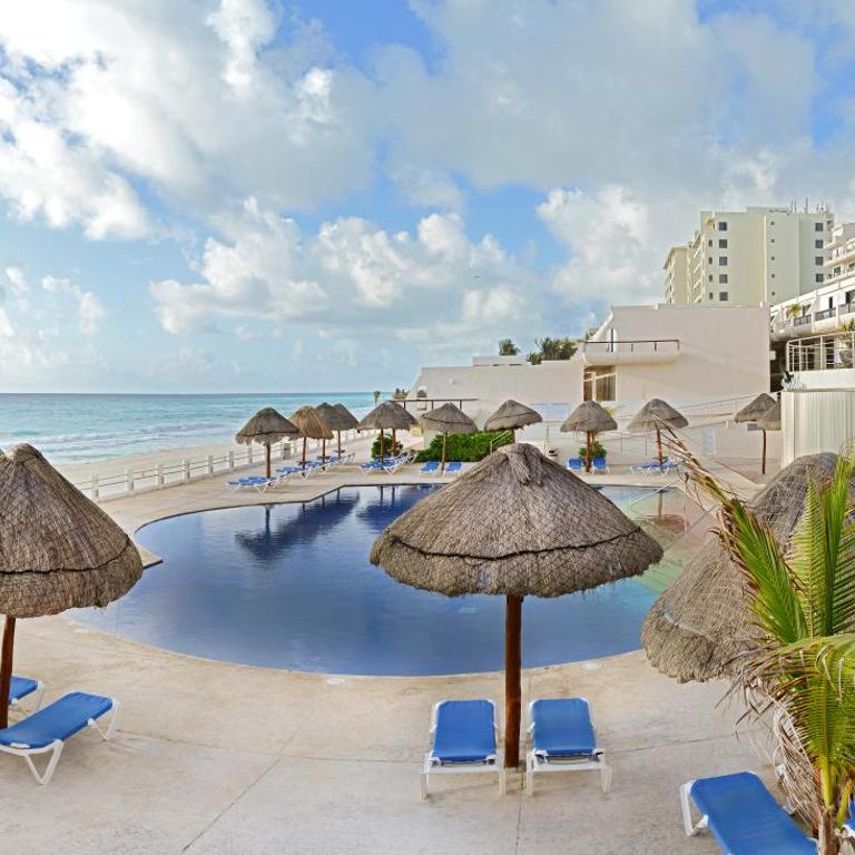Oceanfront white sand beach condo for families - Two-Bedroom Apartment - 1