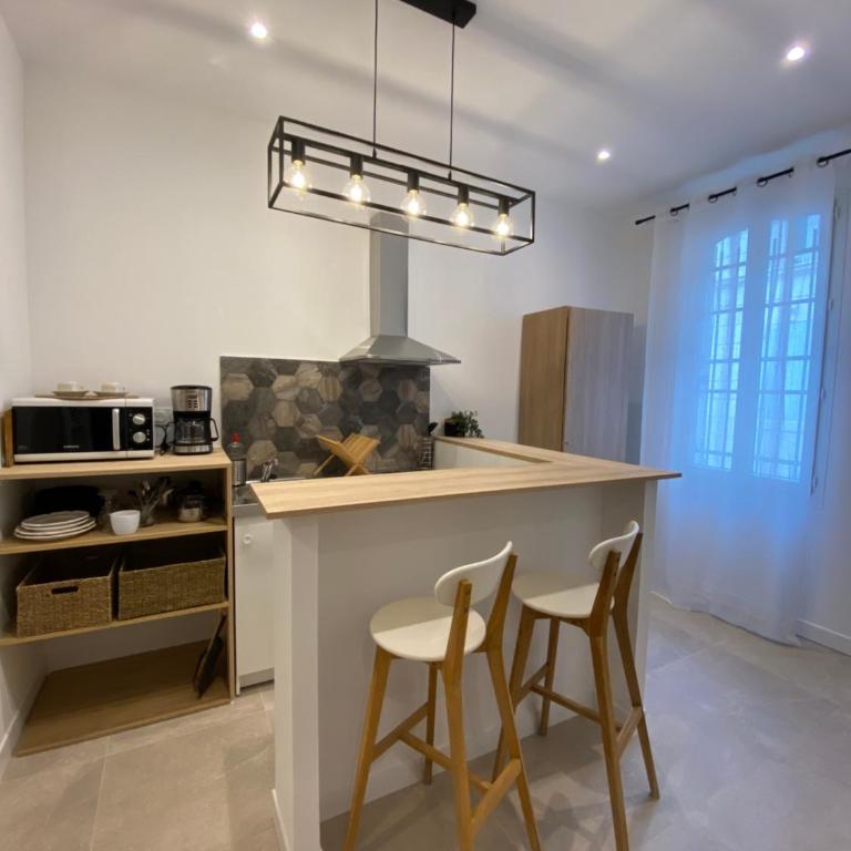 Anne de la Maison Blanche - Studio Supérieur - 7