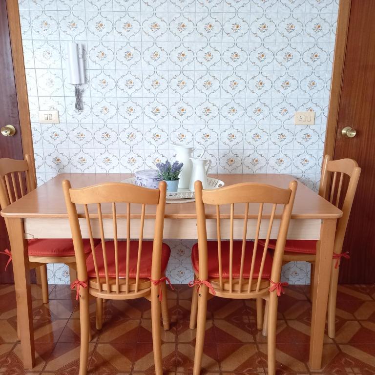 PISO AMPLIO A 100 M DE LA PLAYA - Apartamento de 3 dormitorios - 16