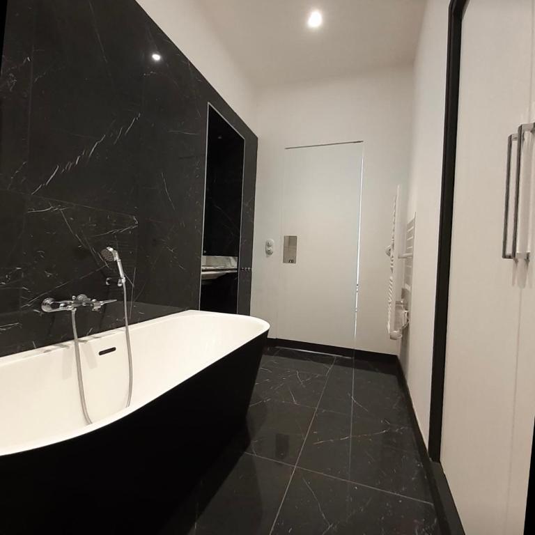 Sublime appartement centre, parc et parking - Appartement 2 Chambres - 13