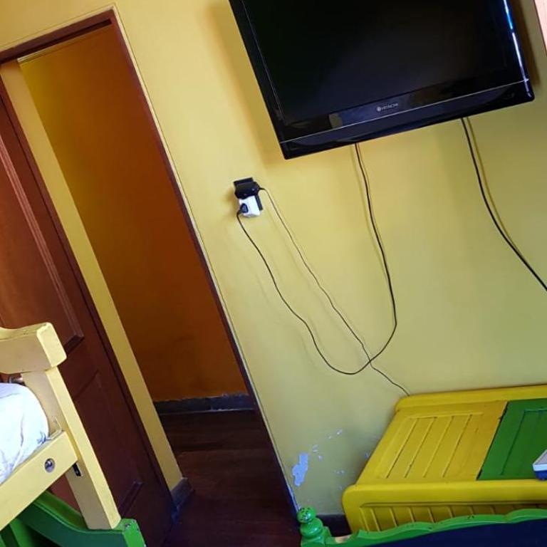 Hostel Ruca Potu - Habitación Triple Básica con baño compartido - 5