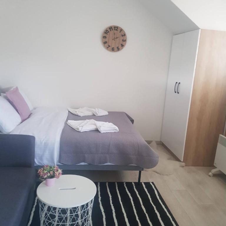 Lucky-Milmari resort - Deluxe Studio - 29