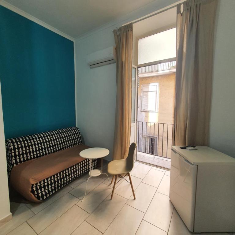 B&B City Center - Two-Bedroom Standard Apartment - 9