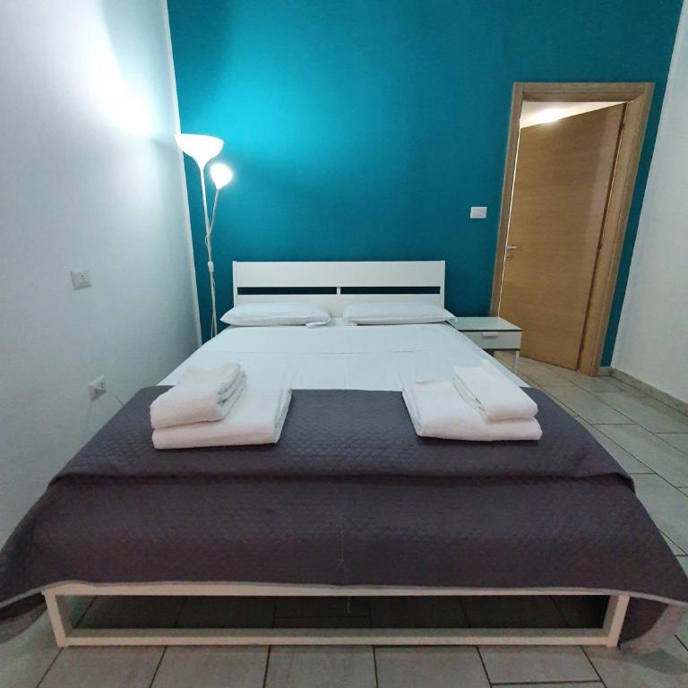 B&B City Center - Two-Bedroom Standard Apartment - 19