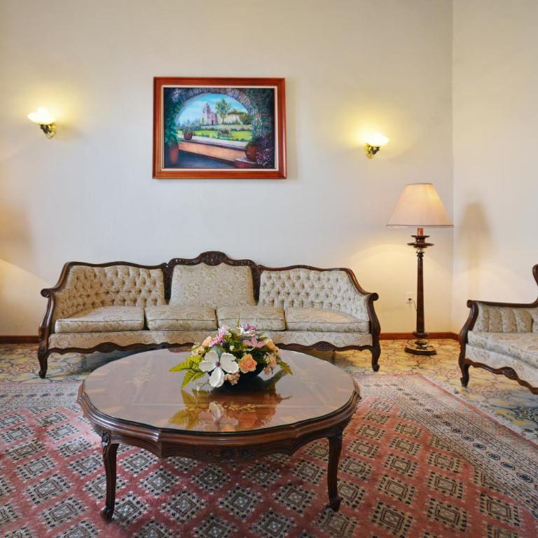 Hotel Senorial - Deluxe King Suite - 8