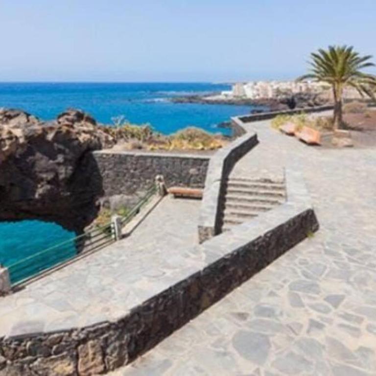 Cozy one bedroom apartment with spacious terrace. Pool and garden view - Apartamento de 1 dormitorio - 20