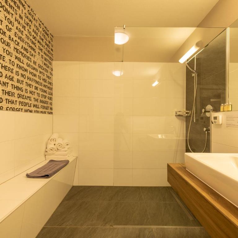 Appartementhaus Winter - Modernes Apartment mit 2 Schlafzimmern und Balkon - 11