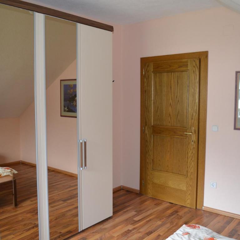 Ferienwohnung Silvia - Apartment mit 2 Schlafzimmern - 11