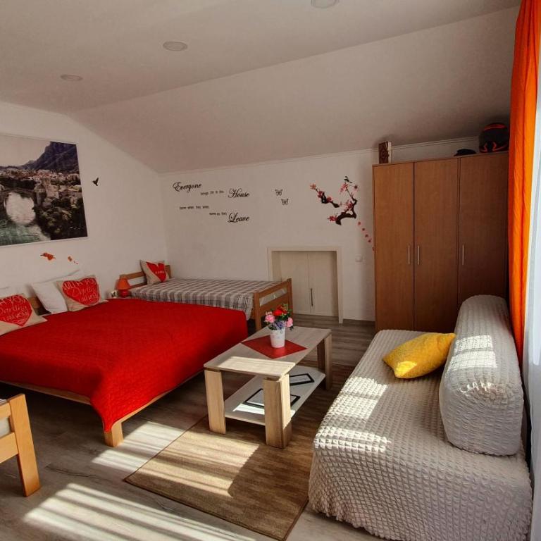 Apartman Centar - Apartment with Terrace - 4