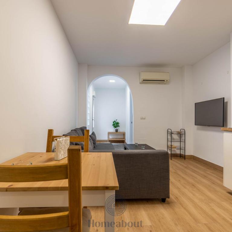 FUN BUILDING APARTMENTS by HOMEABOUT - Superior 1BR 1BT & Private Balcony - 30