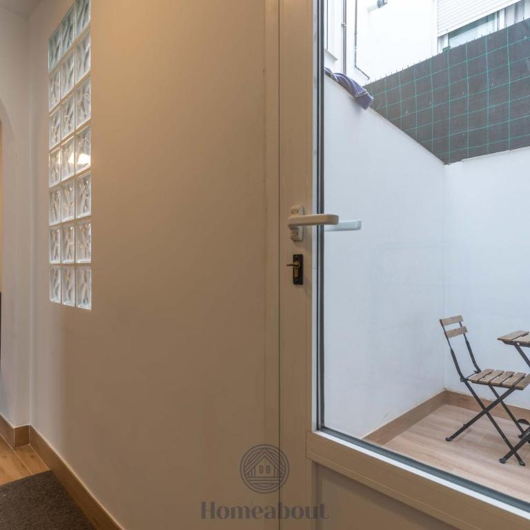 FUN BUILDING APARTMENTS by HOMEABOUT - Superior 1BR 1BT & Private Balcony - 35