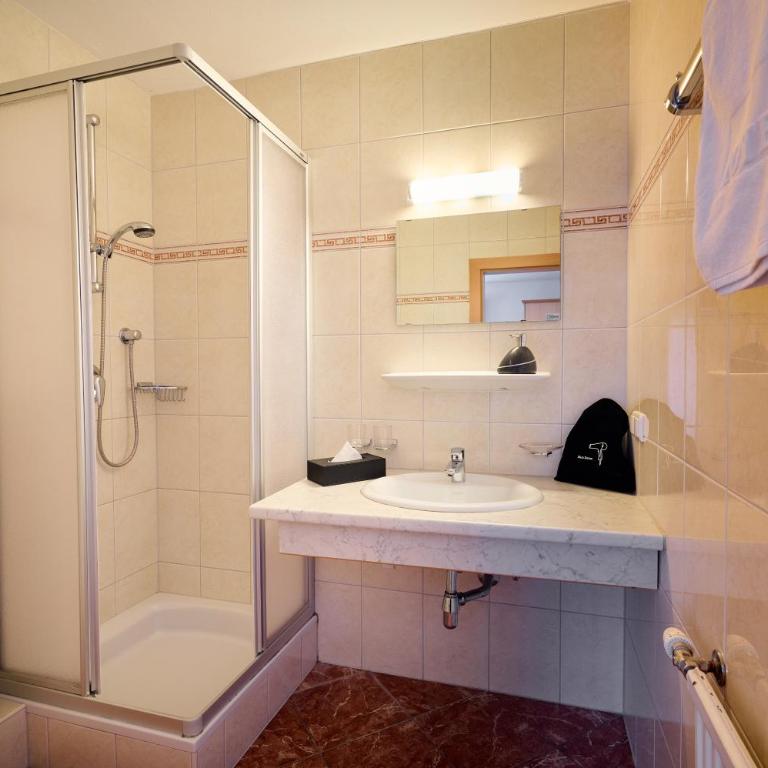 Alpendorf Hotel Stern - Economy Doppelzimmer - 6