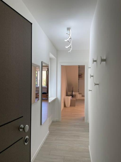Queen Verona Luxury Apartment - One-Bedroom Apartment - 12