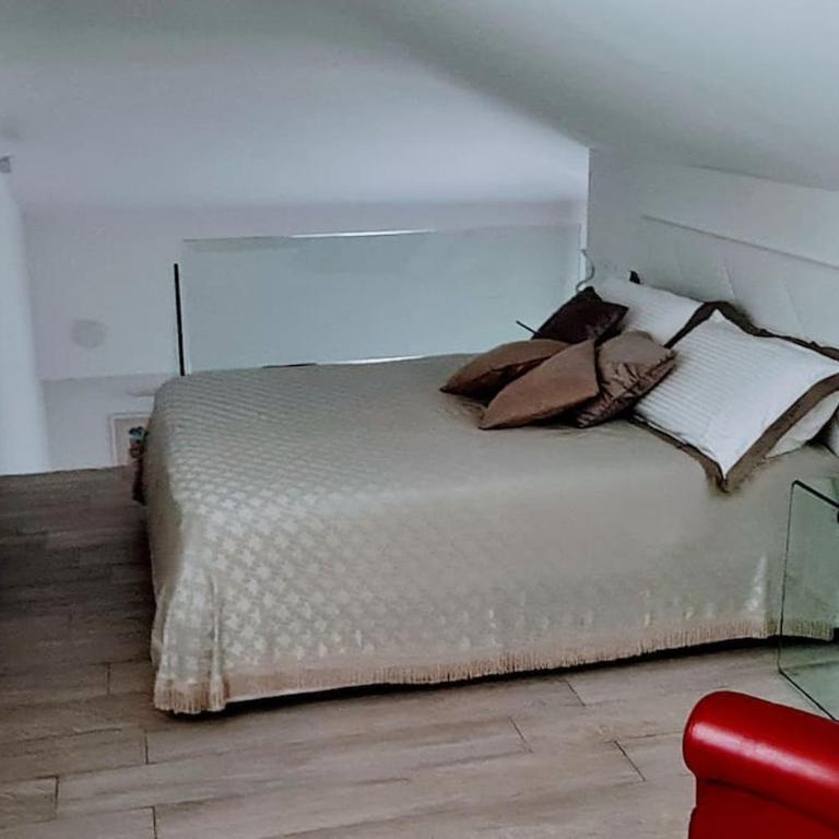 Queen Verona Luxury Apartment - One-Bedroom Apartment - 18