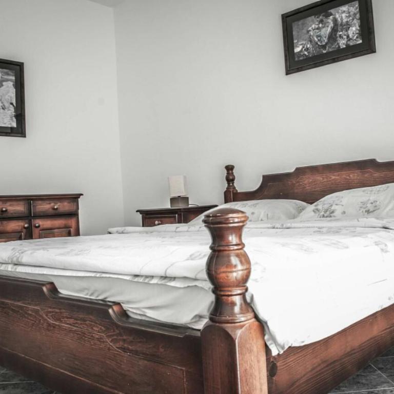 Apartments & Rooms Elite - Double Room with Sea View - 9
