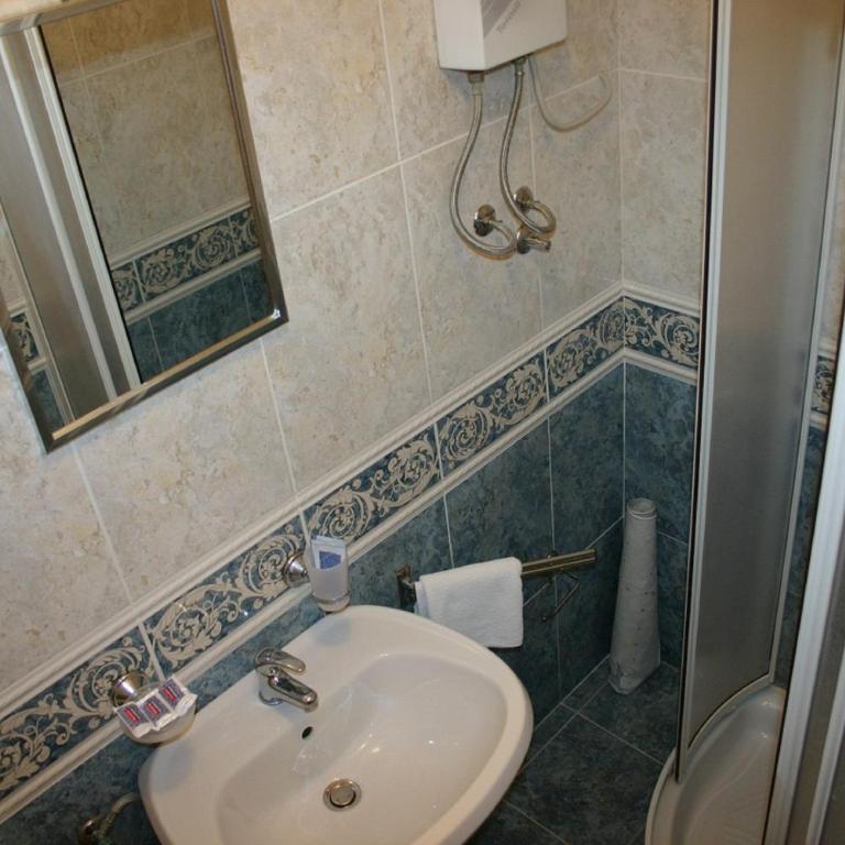 Apartments & Rooms Elite - Double Room with Sea View - 2