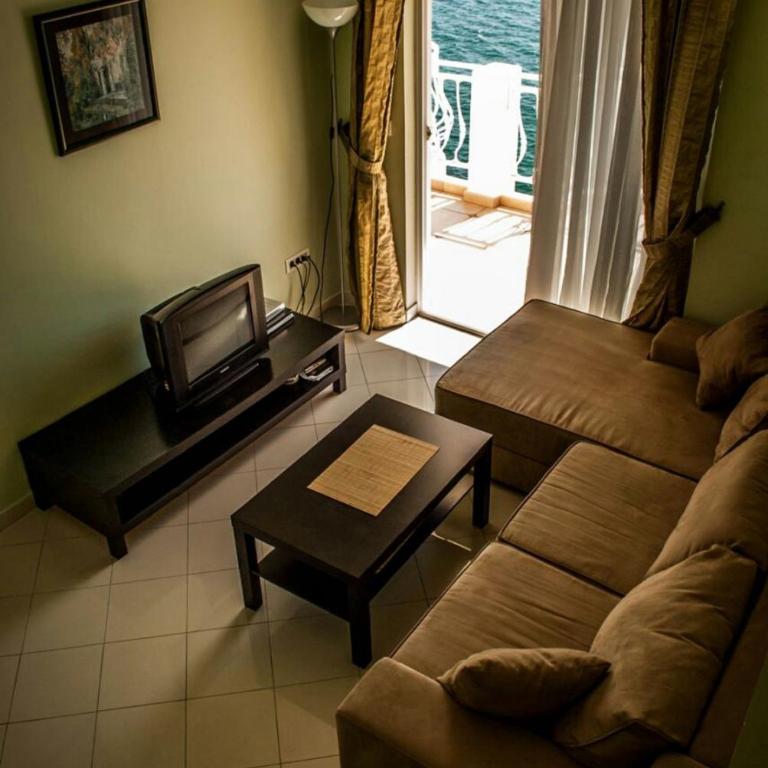 Apartments & Rooms Elite - One-Bedroom Apartment with Sea View - 11