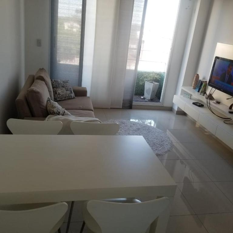 Departamento moderno con cochera en lomas de Zamora - Apartamento de 1 dormitorio - 4
